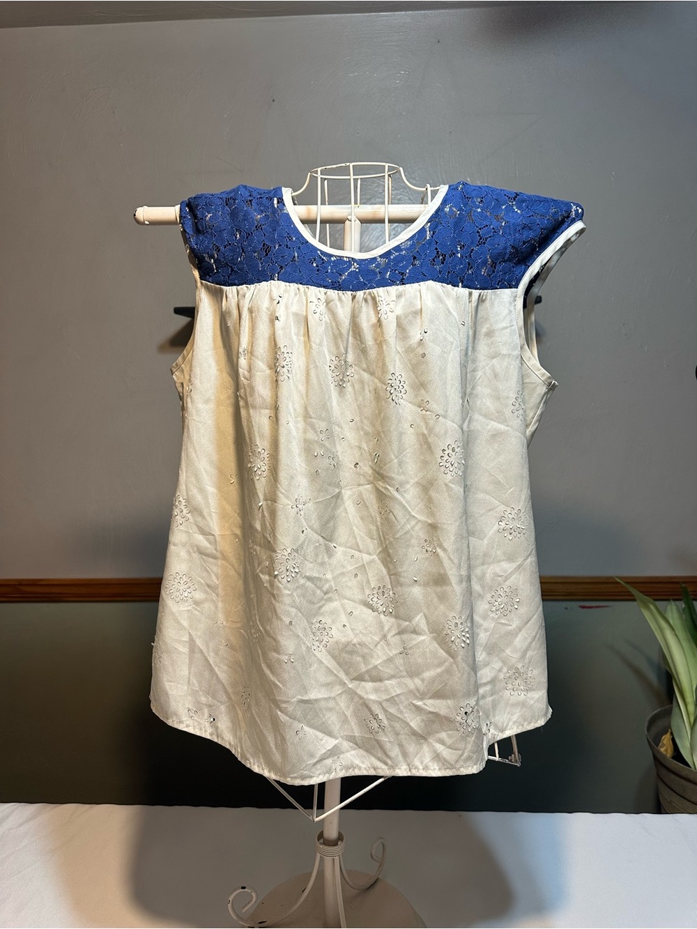 Vera Wang Cream Eyelet Tunic with Blue Lace Yoke